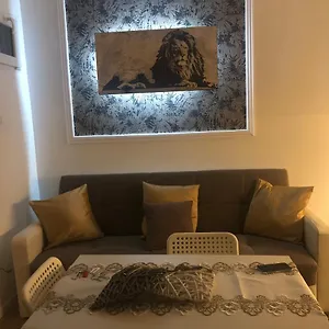 Camaldoli House , Milán Italia